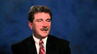 What is a defined contribution and a defined benefits plan? What is the difference?