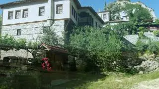 Тръгнала мома Йована
