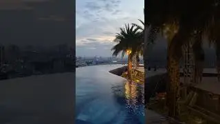La vela hotel in Hochiminh! Amazing roof top bar and swimming pool #rooftopbar #saigon #vietnam