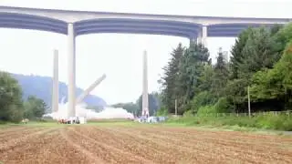 Sprengung der Brückenpfeiler der ehemaligen Autobahnbrücke Limburg