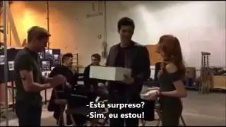 Dom e Kat surpreendem Matthew Daddario #HappyBirthdayMattDaddario
