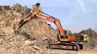 Hitachi EX200 Excavator Smooth & Powerful Operation