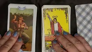 Learn Tarot: Law of Attraction Tarot Deck Cards by Lo Scarabeo  'UNBOXING