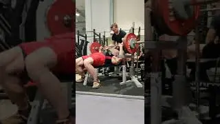 raw bench press 180kg 400lbs x 1
