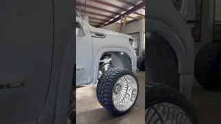 26x16s and 405s are too fire 🔥 #shorts #shortsvideo #thatwidebowtie