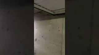 Installation d&rsquo;un &eacute;clairage LED 12V autonome pour garage sans &eacute;lectricit&eacute; | Solution simple