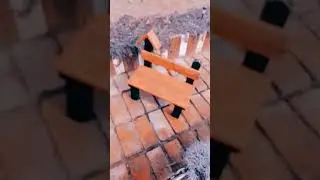 raklap deszk&aacute;b&oacute;l k&eacute;sz&uuml;lt vir&aacute;gtart&oacute; kispad