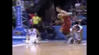 Danny Seigle's double anklebreaker move against Ginebra