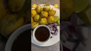 Street style batata Vada 😍 #viralshort #shortsfeed #indianfood #shorts #vada #instantrecipe