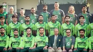 Ready for the finale! Pakistan ODI squad line up for the pre-match group photo in Faisalabad