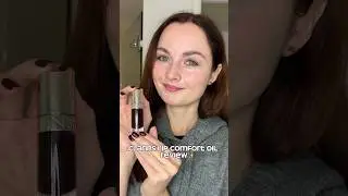 Честный обзор масла для губ Clarins Lip Comfort Oil в оттенке &laquo;Сливовый&raquo;, 10✨. #шорты #бьютиблоге...