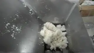 Automatic shrimp  dumplings machine