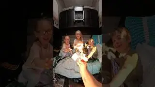 Точка зрения&hellip; Ты отец и отправляешься с детьми в приключение на грузовике 😅😅😅