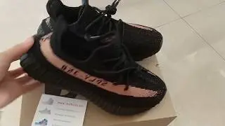 Adidas Yeezy 350 Boost V2 