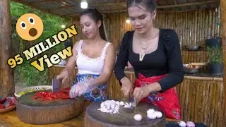 New cooking of the girls in Southeast Asia sweats🍌 #viral #food