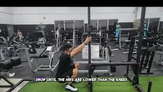 Self-Test Squat (w/pole) #train #legday #legs #stretching #testing #quads #selfimprovement #squat
