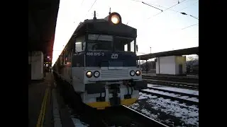 Olomouck&yacute; Panť&aacute;k 460 075 a 076 v proveden&iacute; ''ultralight'' přij&iacute;žd&iacute; do stanice Suchdol nad Odrou