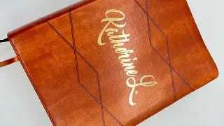 📖 &iquest;C&oacute;mo personalizar tu Biblia? | Tutorial r&aacute;pido con tu nombre 💡