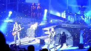 M&ouml;tley Cr&uuml;e - 