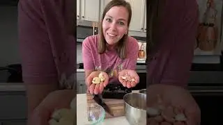 202  Best of 2024  The best way to peel #garlic from my #backyardgarden Th