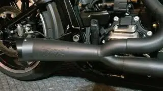2018 Harley Davidson Breakout TBR turnout 2 into 1 exhaust.
