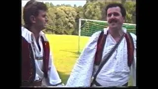 Dugačka pjesma u kolu (Video)