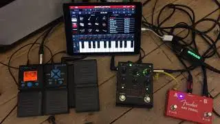 iPad GarageBand Trio+ I2M SampleTank G1Xon Telecaster