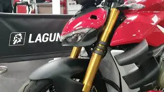 Ducati - Streetfighter V4 S Walk Around
