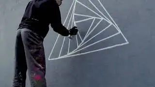 Golden triangle I / Geometry Graffiti / Bond Truluv