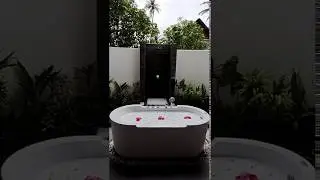 A bubble bath anyone in Maldives?