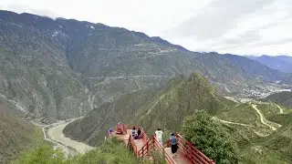 China Lijiang- Jinsha Blue Moon Bay