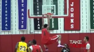 JC Washington (Texas Pro) Two-Handed SLAM vs. Houston Defenders!