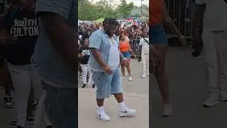 Derez Deshon performing 