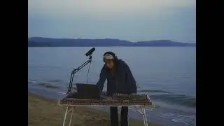 Run To The Tide - Romi Y