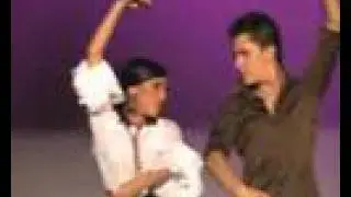 Bailando Sevillanas