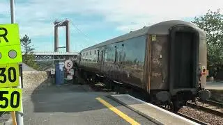 47614 and 47593 work the Torbay Riviera statesman  24/09/22
