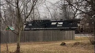 NS 4422 leads NS 279 (Norfolk, VA to Kansas City, MO) westbound 