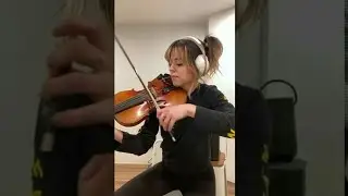 Lindsey Stirling Virtual Violin Lesson