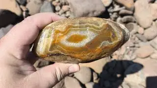 Isso é PURA TERAPIA. Mais uma busca de PEDRAS em meio a natureza, ar puro é vida. 🌎💎🌿