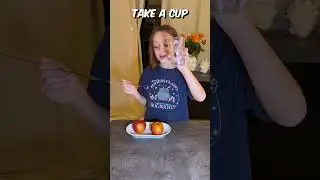 Squeeze Apple Juice With Your Bare Hands?! 🍎😱 Genius Lifehack You NEED To Try! #Shorts
