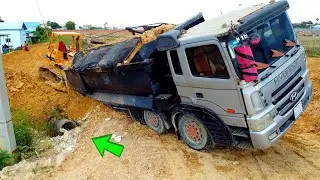Incredible landfill! Huge Dump Truck 25ton Drive Back Uploading Landslide Overturned Bulldozer Koma&hellip;