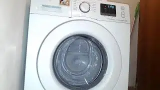 Live: washing in Samsung WF80F5E0W4W