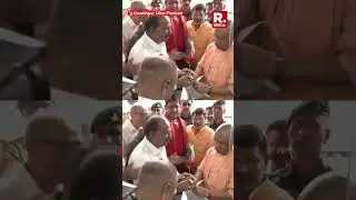 UP CM Yogi Adityanath Interacts With Local Shopkeepers In Gorakhpur