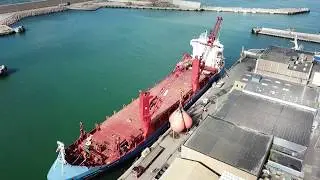 PROOFLOAD Waterbag Load Test of Ship Crane 275ton