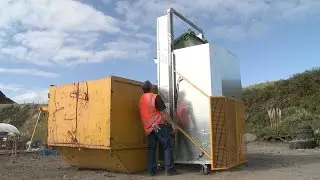 MegaDumper&reg; Hydraulic Bin Dumper