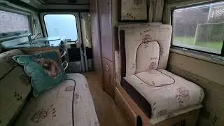 Ведёт себя хорошо в кемпере?