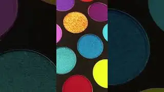 DE&rsquo;LANCI eyeshadow palette 35 colors