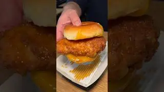 The HOT HONEY FRIED CHICKEN SANDWICH from Melt Shop in NYC! Simple and delicious. #DEVOURPOWER