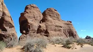 PINE ARCH IN ARCHES NATIONAL PARK UTAH