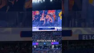 MOTHER IS MOTHERING @TaylorSwift #superbowl